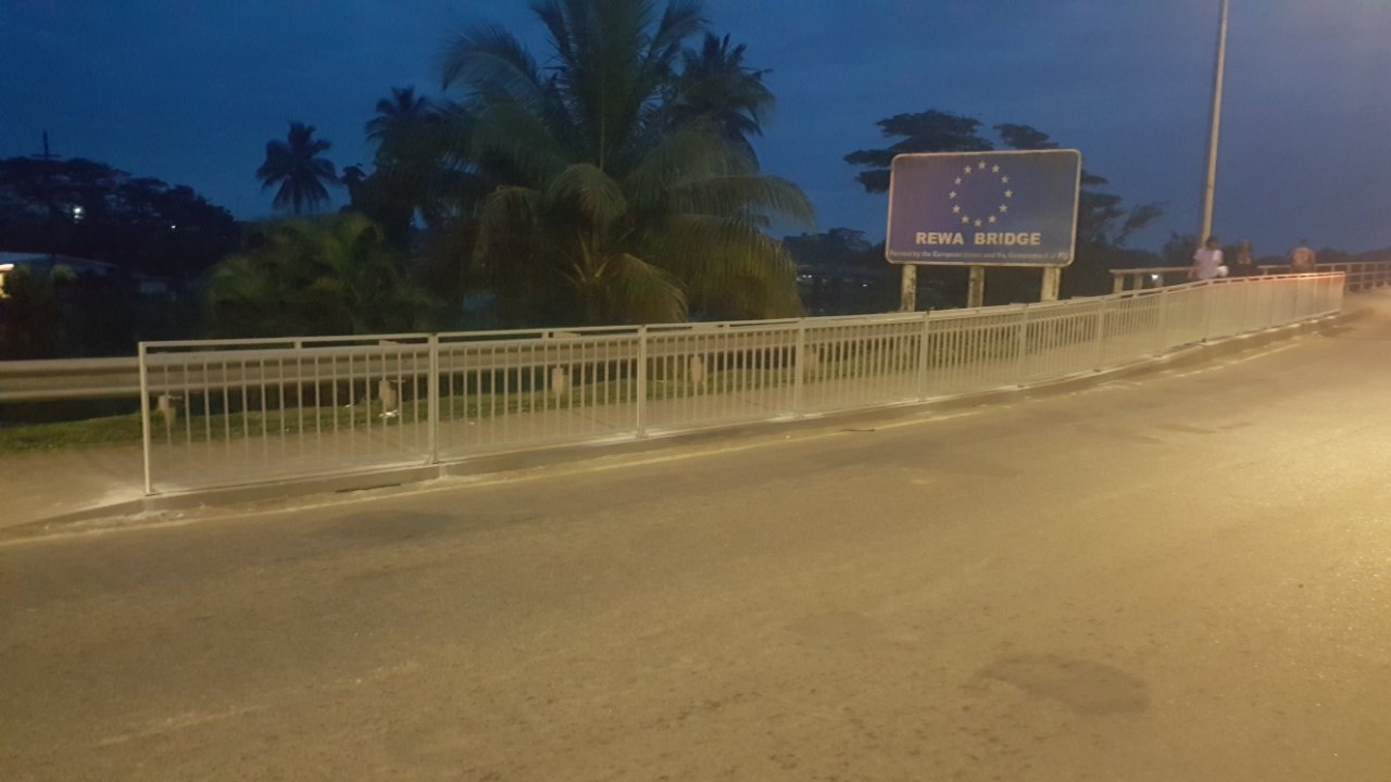 NEW REWA BRIDGE FENCE INSTALLATION IN PROGRESS Fiji Roads Authority